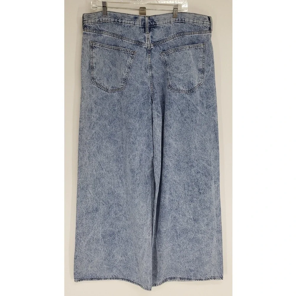 Universal Thread Super Wide Leg Jeans Women 16 Light Acid Wash High Rise Baggy